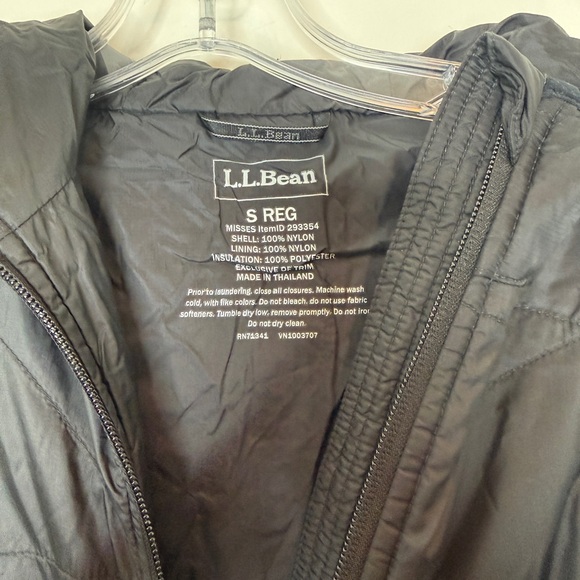 LL Bean Women's Primaloft Packaway Hooded Jacket Black Small - Picture 5 of 7